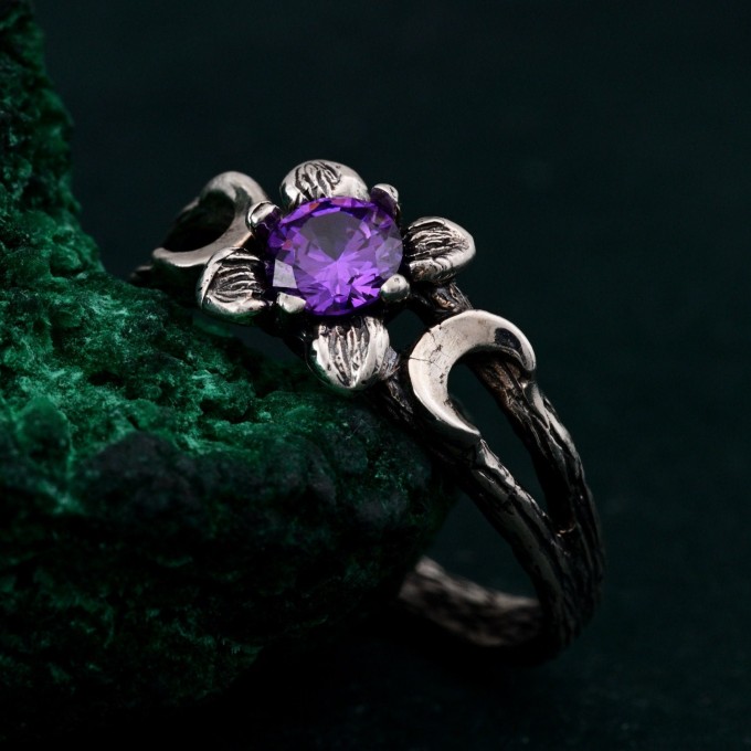 Floral Triple Moon Goddess Ring in Silver