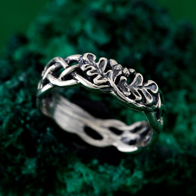 Silver Branches: Curves of Nature Ring for Forest Harmony