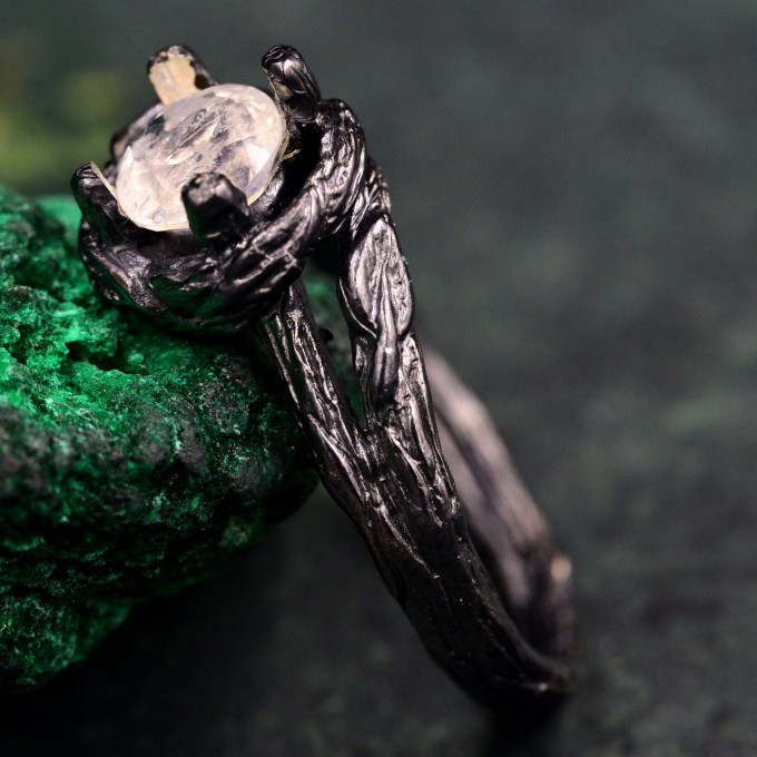 Elegant Tree Branch Ring – Exquisite Flower Design for a Special Women's Gift