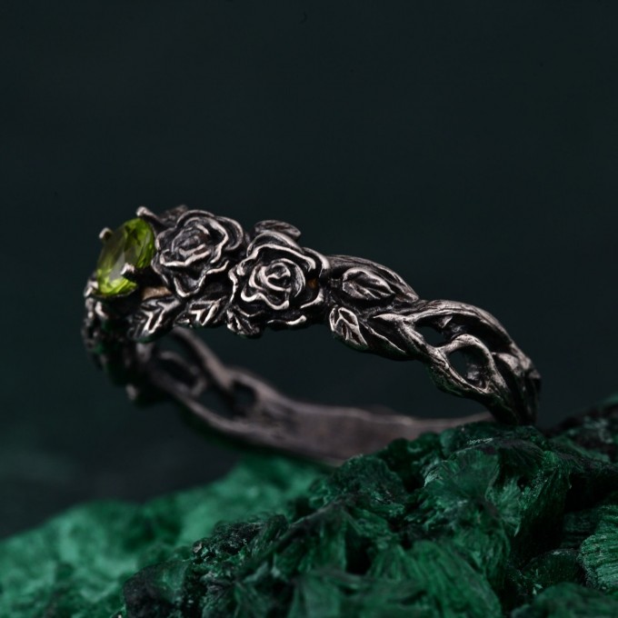 Blossom Silver Ring - Nature's Elegance with Floral Twig Accent