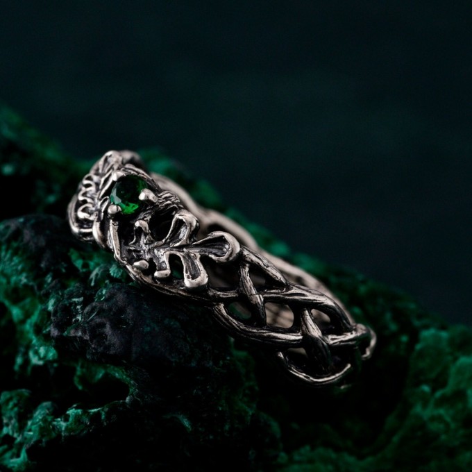 Emerald Oak Leaf Silver Ring