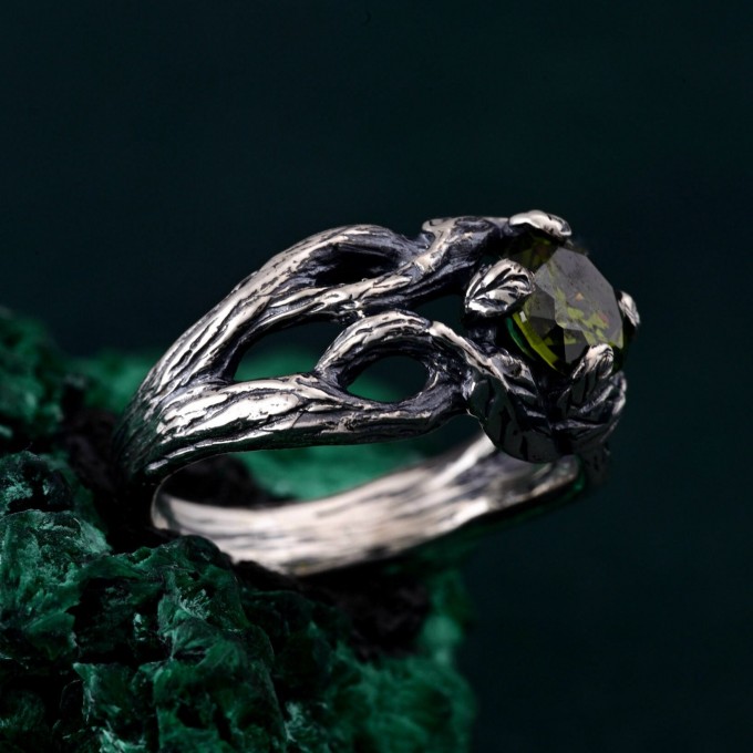 Silver Tree Bark Band: Rustic Woodland Elegance