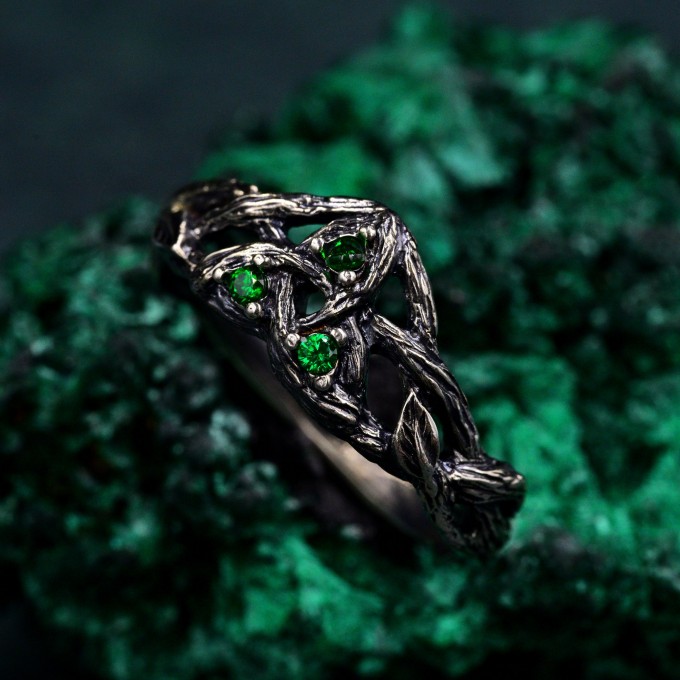 Enchanted Forest Silver Promise Ring for Women – Mystic Woodland Wedding Band, Witch's Embrace Leafy Silver Ring for Her