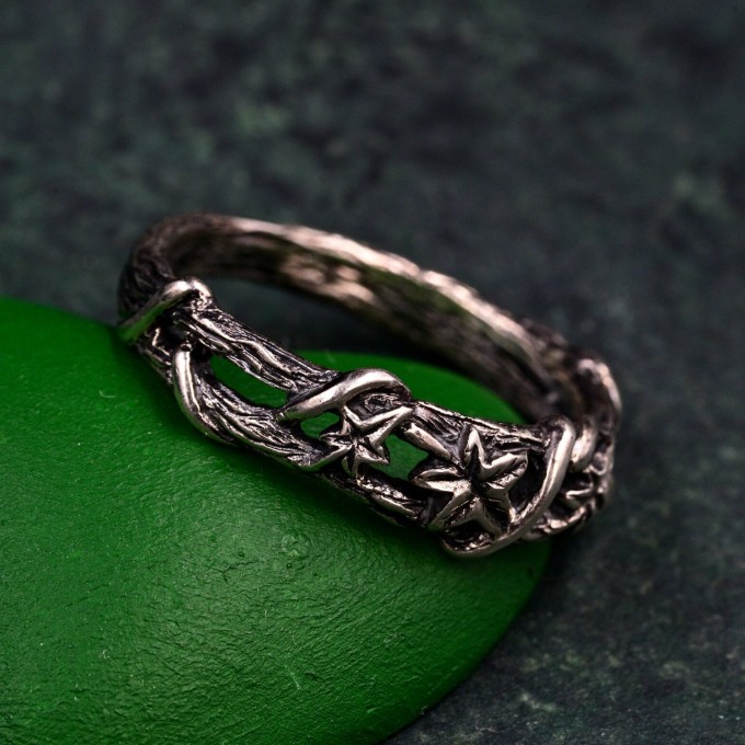 Elegant Silver Leaf Ring – Unique Botanical Wedding Band, Handcrafted Nature Jewelry