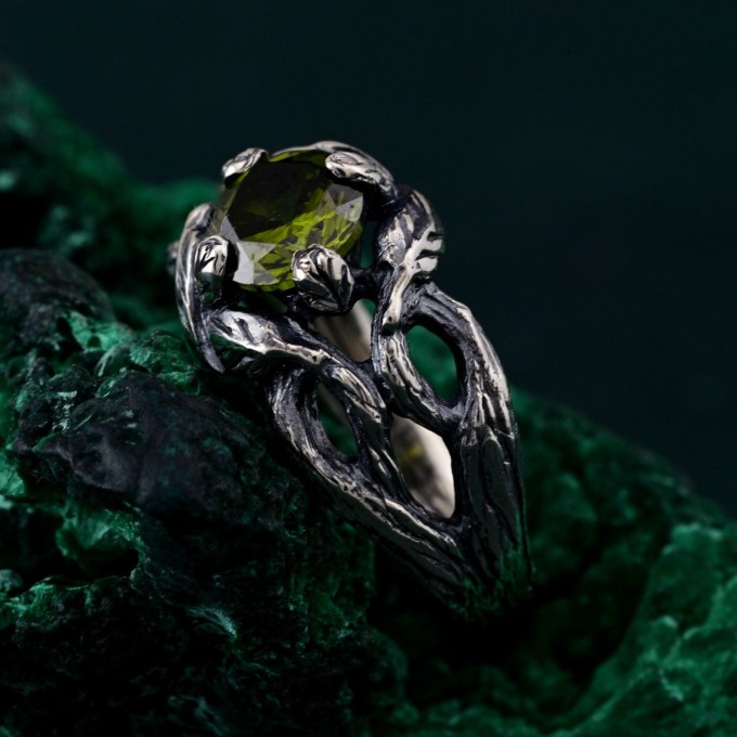 Nature's Finest Silver Leaf Elegance Ring