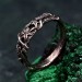 Rustic Ivy Leaf Wood Band: Unique Tree Bark Pattern Wedding Ring