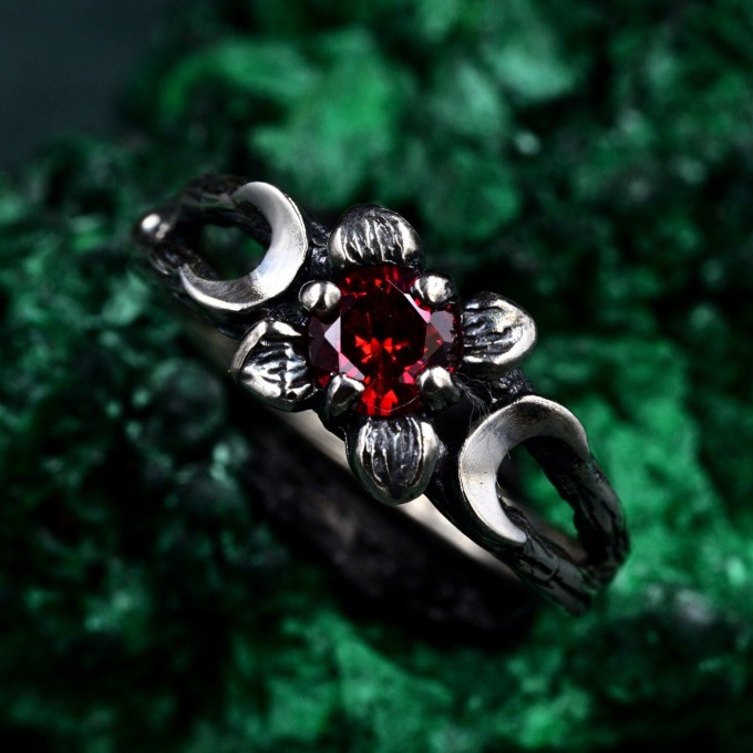 Celestial Silver Moon Ring – Mystic Garnet Lunar Ring, Triple Moon Goddess Ring, Silver Moon Trio, Crescent Goddess Ring, Engagement Ring