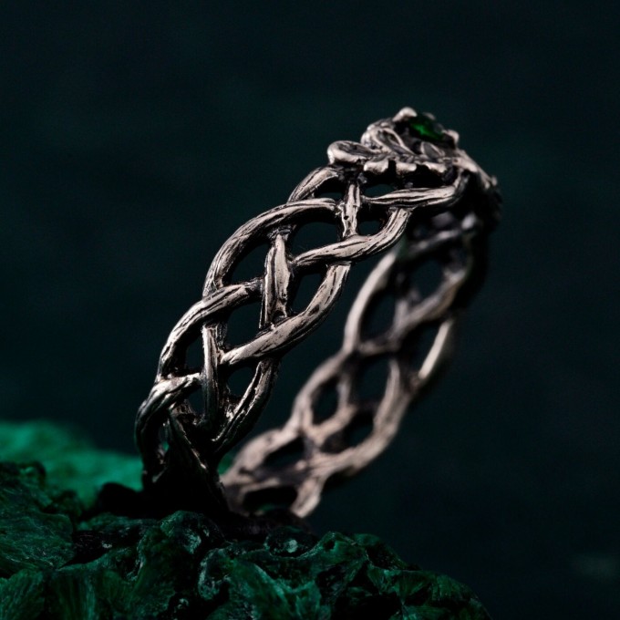 Emerald Oak Leaf Silver Ring