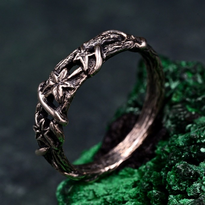 Elegant Silver Leaf Ring – Unique Botanical Wedding Band, Handcrafted Nature Jewelry