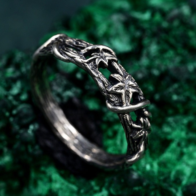 Elegant Silver Leaf Ring – Unique Botanical Wedding Band, Handcrafted Nature Jewelry