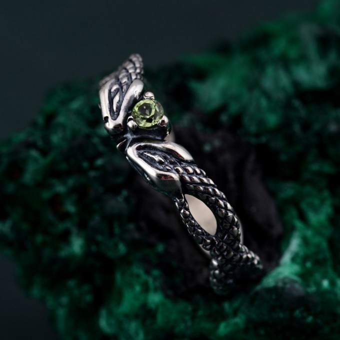 Serpentine Embrace Ring: Unique Twisted and Entwined Snake Band