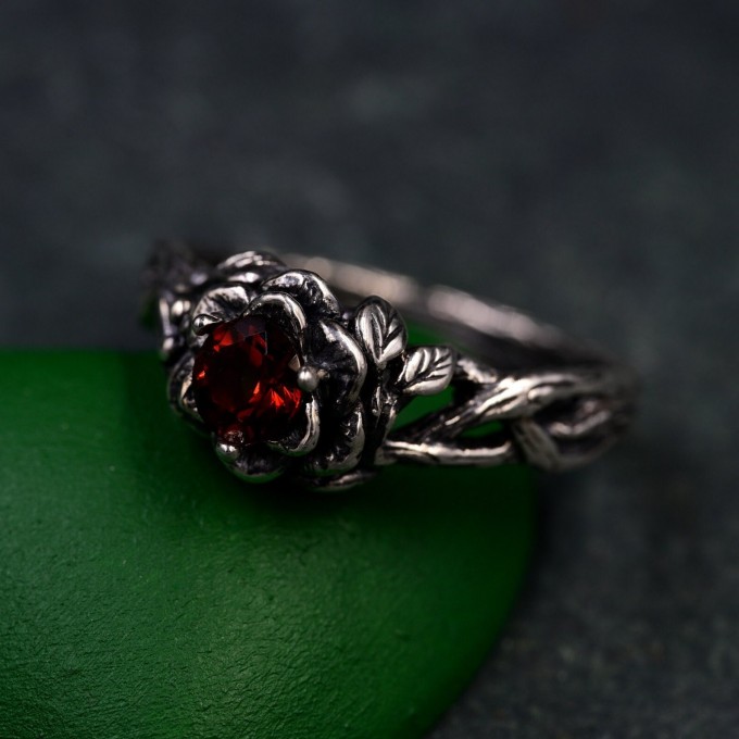 Stunning Ring Lotus Blossom - Embrace Lotus Harmony and Elegance