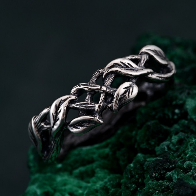 Men's Nature-Inspired Wedding Band with Triquetra Twig Motif