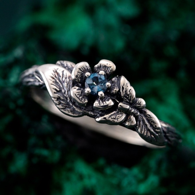 Nature-Inspired Twig & Leaf Ring with Silver Twisted Branch Band