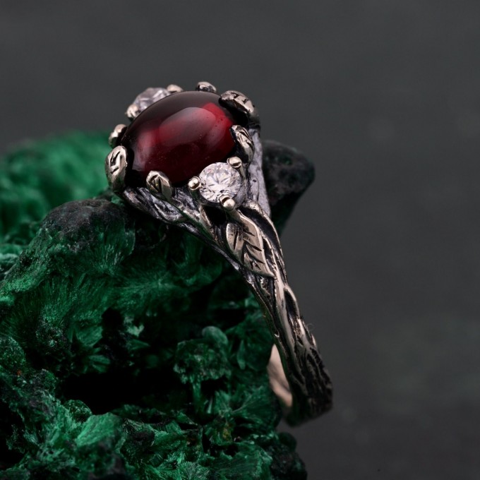 Romantic Silver Band: Ethereal Fairycore Flower Design