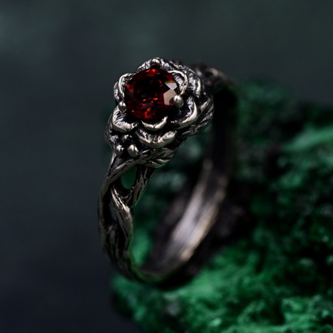 Lotus Elegance Silver Band – Unique Artisan Crafted Floral Ring for Him & Her
