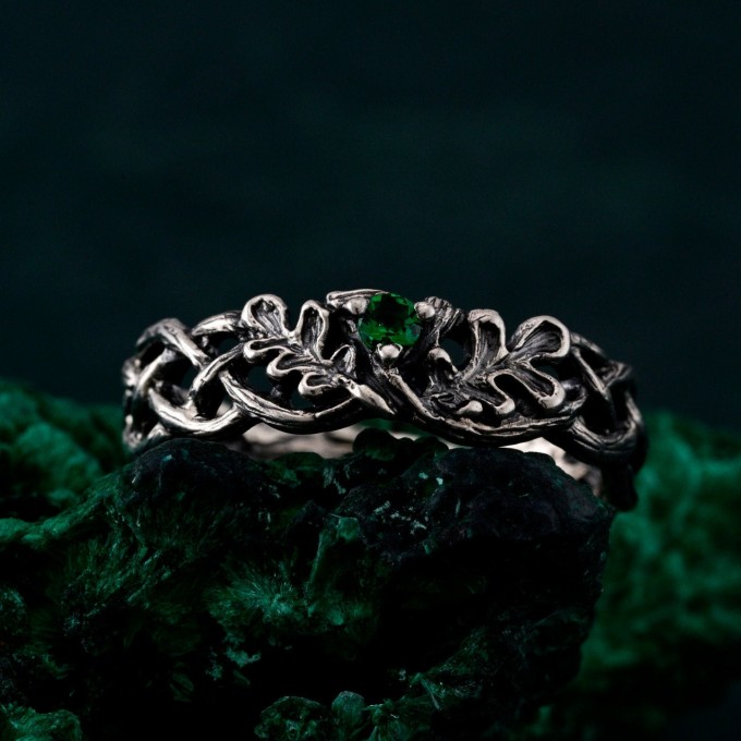 Emerald Oak Leaf Silver Ring