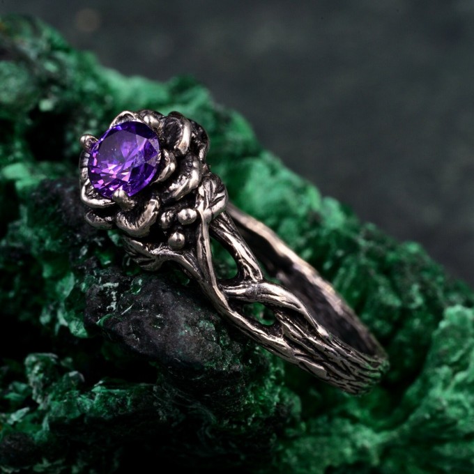 Enchanted Bloom: Gothic Sterling Silver Ring with Amethyst