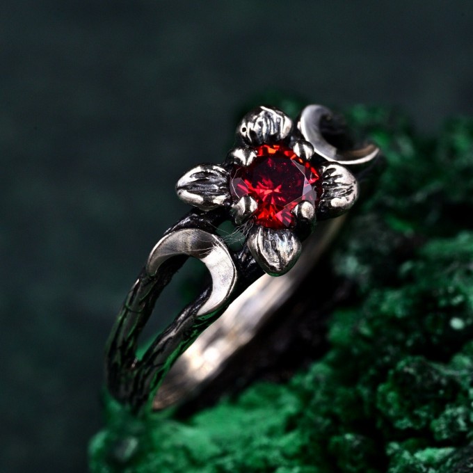 Celestial Silver Moon Ring – Mystic Garnet Lunar Ring, Triple Moon Goddess Ring, Silver Moon Trio, Crescent Goddess Ring, Engagement Ring