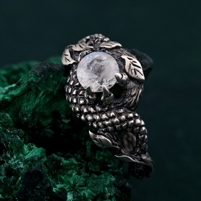 Scale of the Dragon Ring: Mythical Silver Design