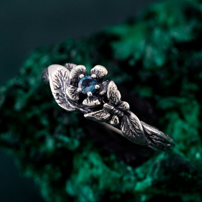 Nature-Inspired Twig & Leaf Ring with Silver Twisted Branch Band
