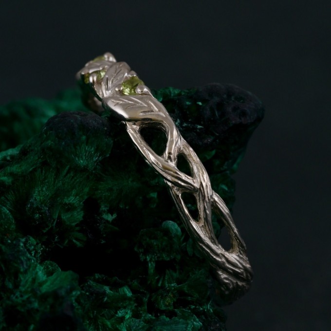 Enchanted Forest Peridot Ring - Elven Leaf Engagement Ring
