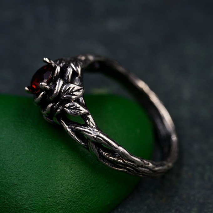 Lotus Elegance Silver Band – Unique Artisan Crafted Floral Ring for Him & Her