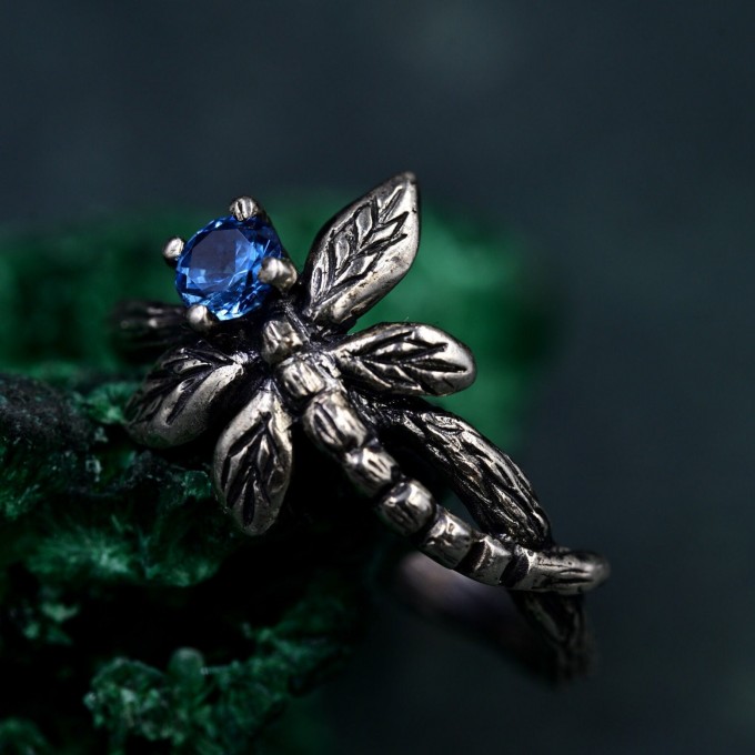 Whispers of the Night: Gothic Dragonfly Ring