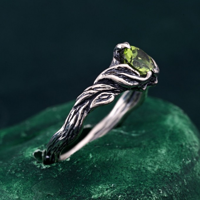 Rustic Elegance Twig Ring: Nature's Embrace and Woodland Promise Design