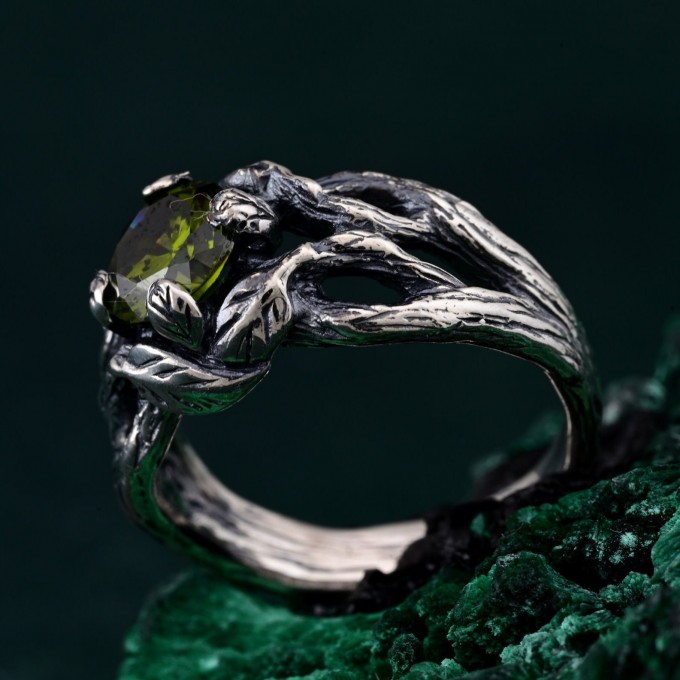 Nature's Finest Silver Leaf Elegance Ring