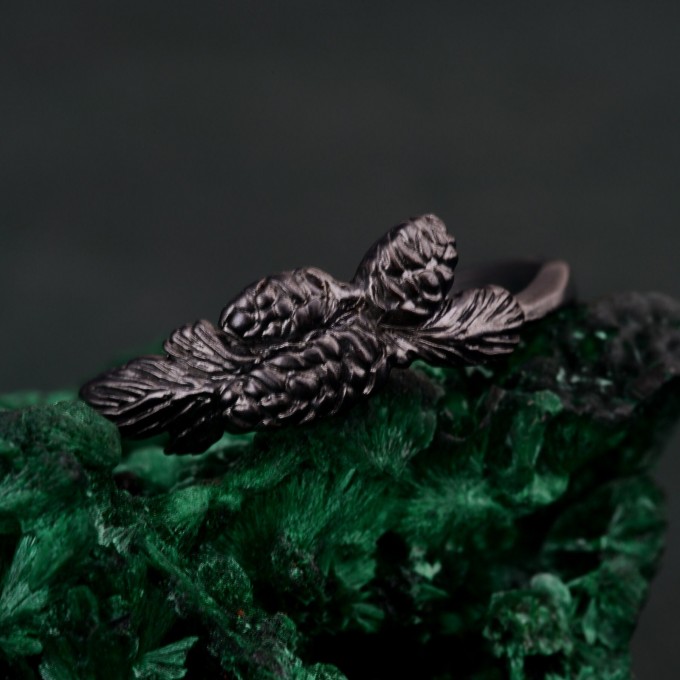 Wild Nature Silver Ring – Elegant Minimalist Design with Pine Tree, Twig, and Pinecone Details