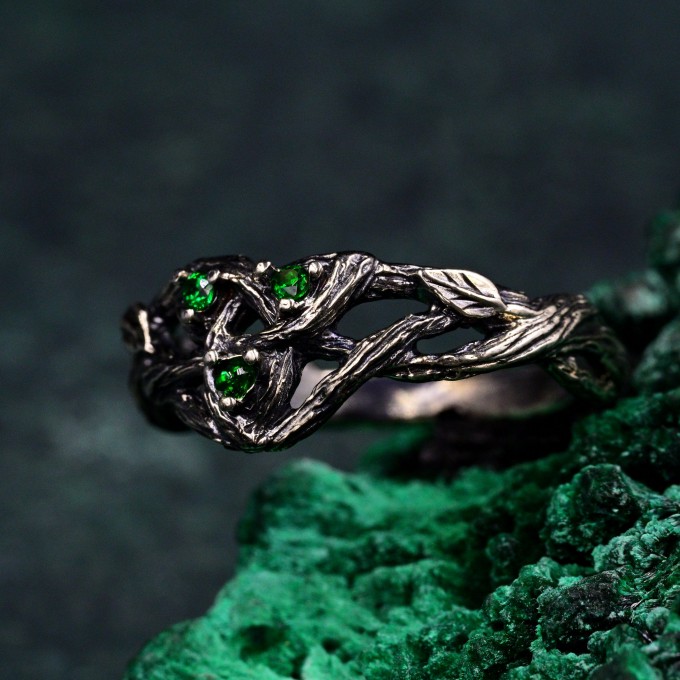 Enchanted Forest Silver Promise Ring for Women – Mystic Woodland Wedding Band, Witch's Embrace Leafy Silver Ring for Her