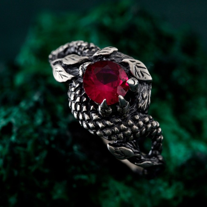 Serpent's Flame: Gothic Ruby Snake Ring