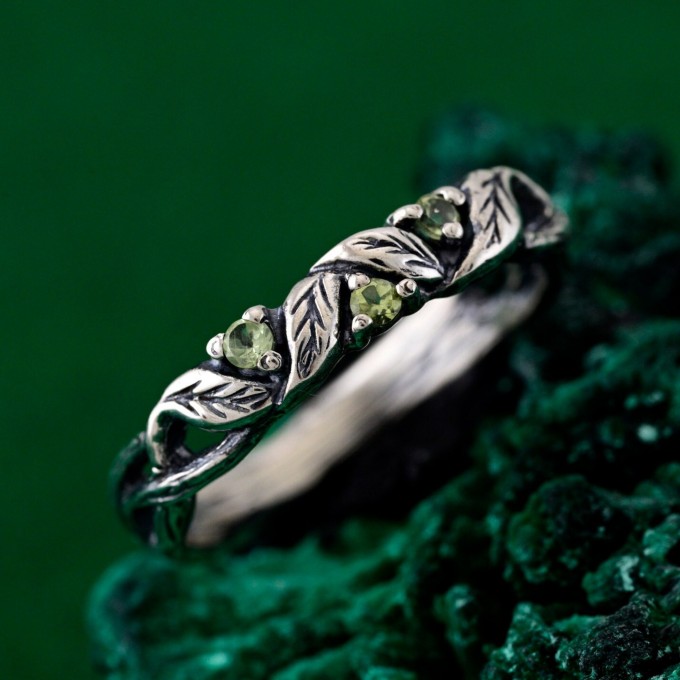 Peridot Engagement Ring with Celtic Wood Texture