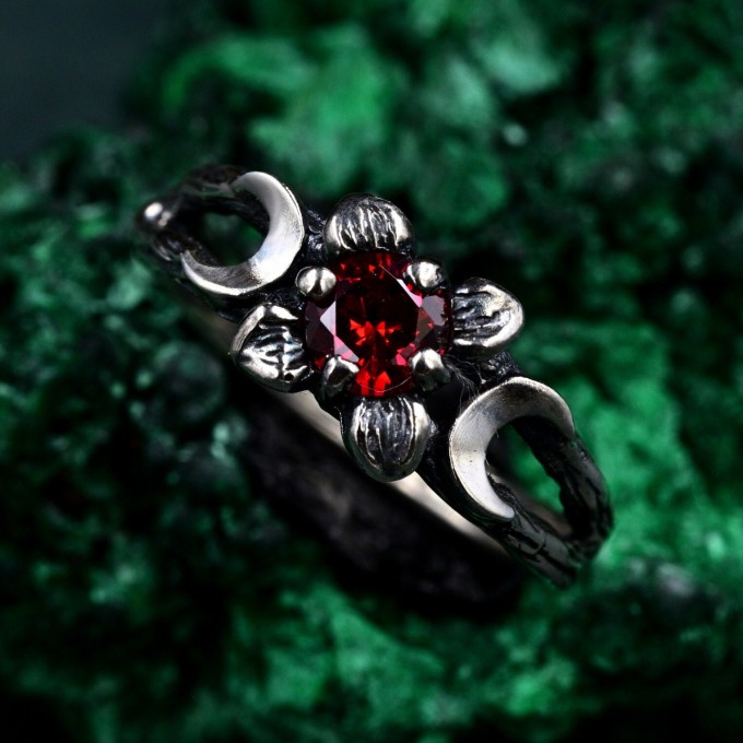Lunar Trinity Garnet Ring – Triple Goddess Celestial Jewelry