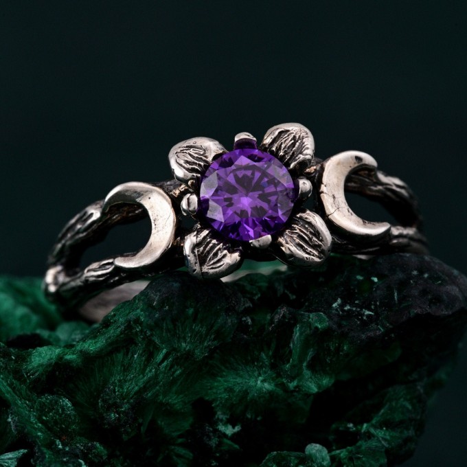 Floral Triple Moon Goddess Ring in Silver