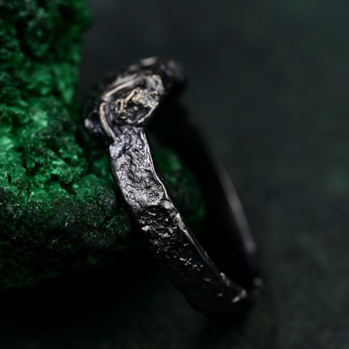 Vintage Triquetra Forest Ring – Nature-Inspired Silver Wedding Ring, Mystical Elven Jewelry with Celtic Knotwork Accent