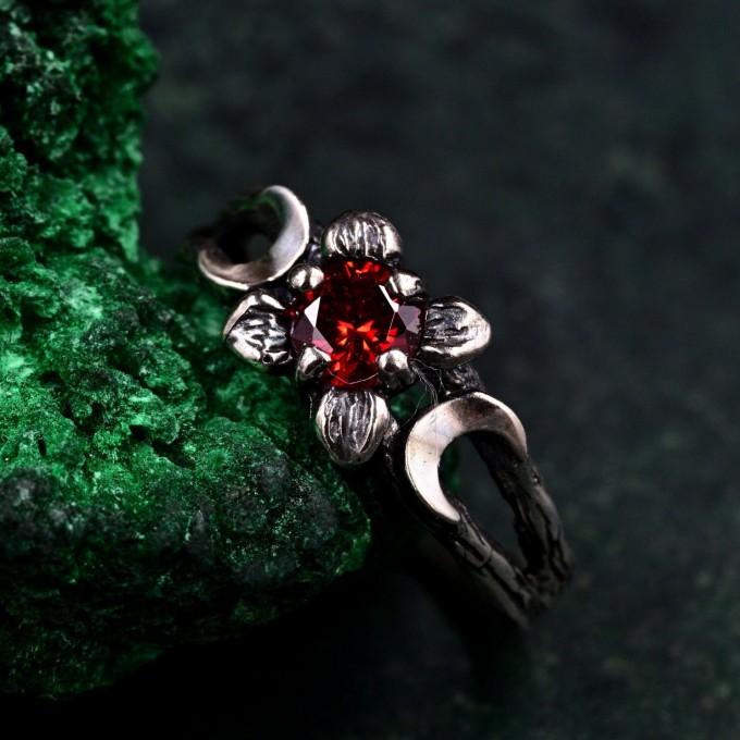 Celestial Silver Moon Ring – Mystic Garnet Lunar Ring, Triple Moon Goddess Ring, Silver Moon Trio, Crescent Goddess Ring, Engagement Ring