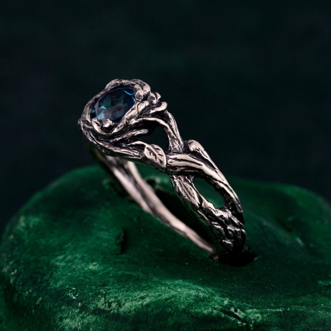 Handcrafted 925 Silver Topaz Ring – Minimalist Gemstone Jewelry for Women