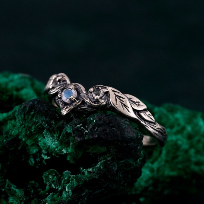 Dainty Celtic Floral Ring – Silver Chevron Woodland Wedding Jewelry