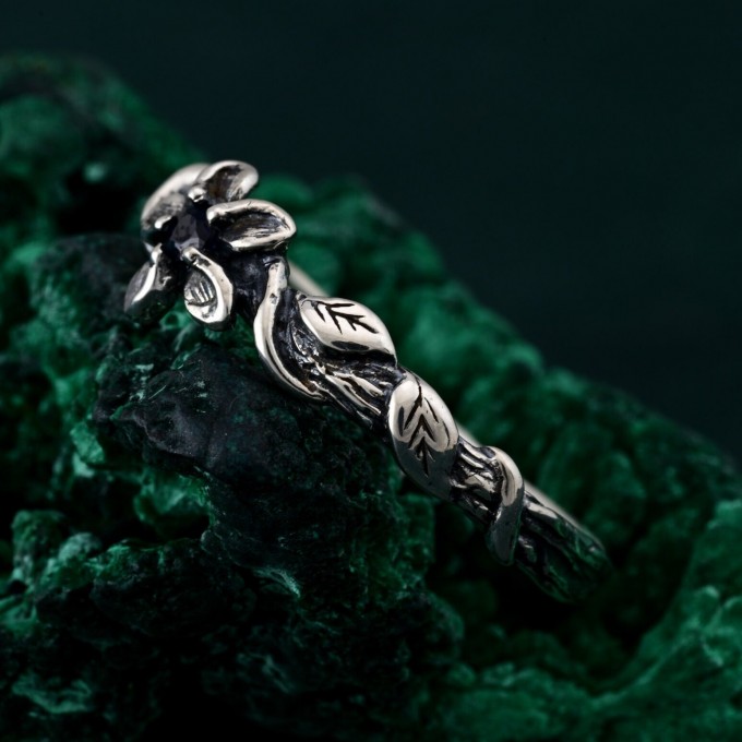 Enchanted Forest Silver Ring with Oxidized Twig and Leaf Design