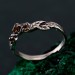 Tiny Branch Engagement Ring with Garnet Leaves in Silver – Wedding Ring Wooden Harmony, Wooden Wedding Branch, Wedding Ring Forest Branch