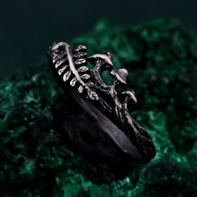 Unisex Gothic Wedding Band – Witchy Statement Ring, Geometric Silver Ring with Mushroom Design, Unique Gothic Jewelry