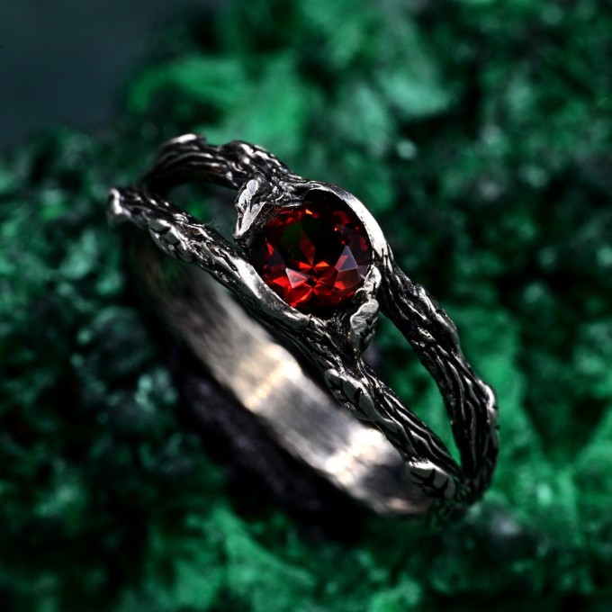 Silver Branch Band: Nature's Touch and Woodland-Inspired Sylvan Silver Wrap