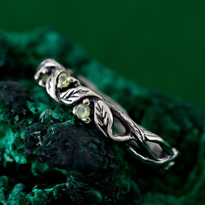 Peridot Engagement Ring with Celtic Wood Texture
