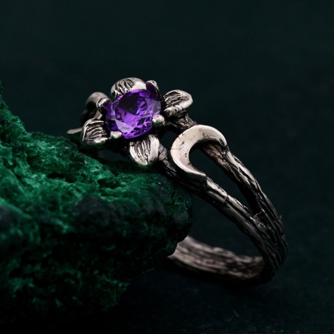 Floral Triple Moon Goddess Ring in Silver