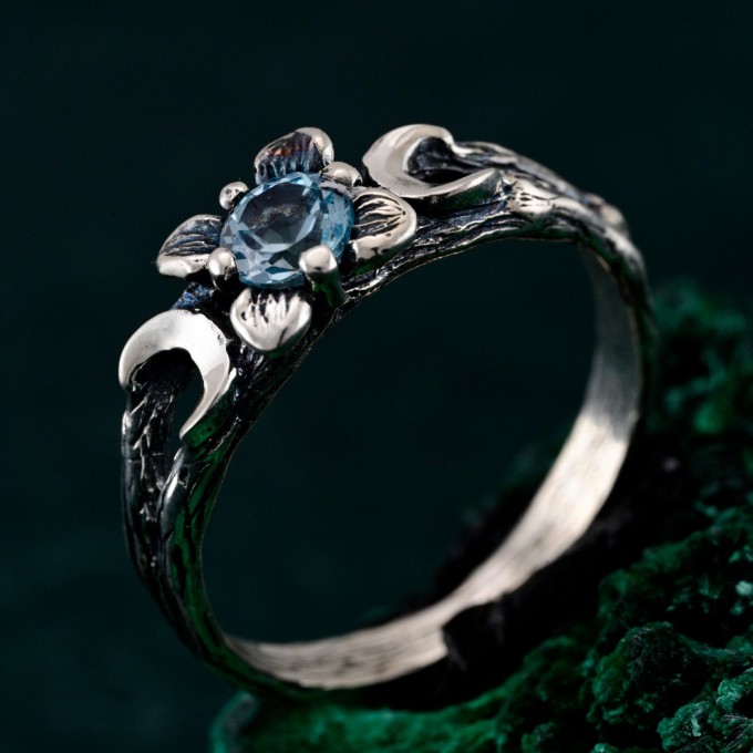 Gothic Silver Ring with Sapphire and Floral Design