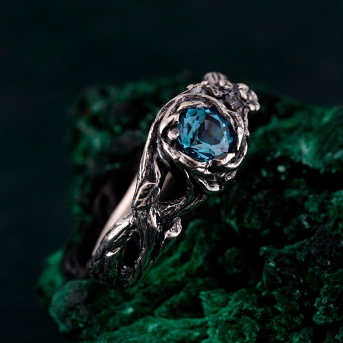 Handcrafted 925 Silver Topaz Ring – Minimalist Gemstone Jewelry for Women