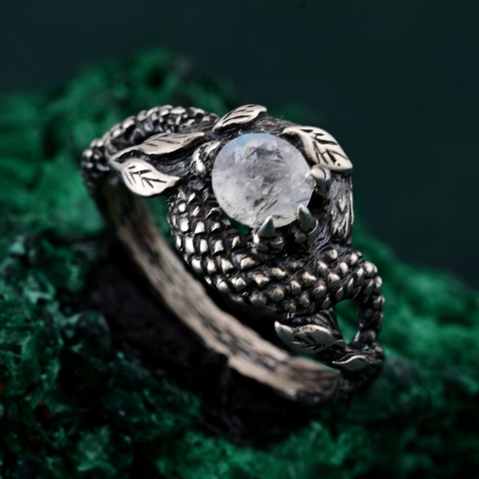 Scale of the Dragon Ring: Mythical Silver Armor Design