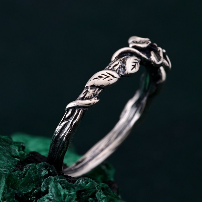 Enchanted Forest Silver Ring with Oxidized Twig and Leaf Design